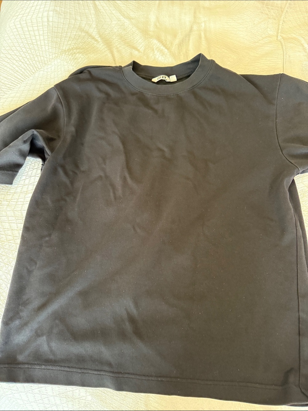 Uniqlo Black Short Sleeve Tee